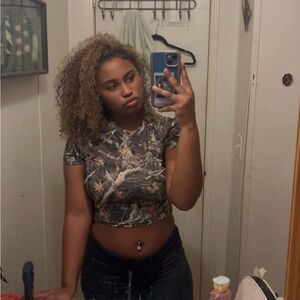 Meet your Posher, Jasmine